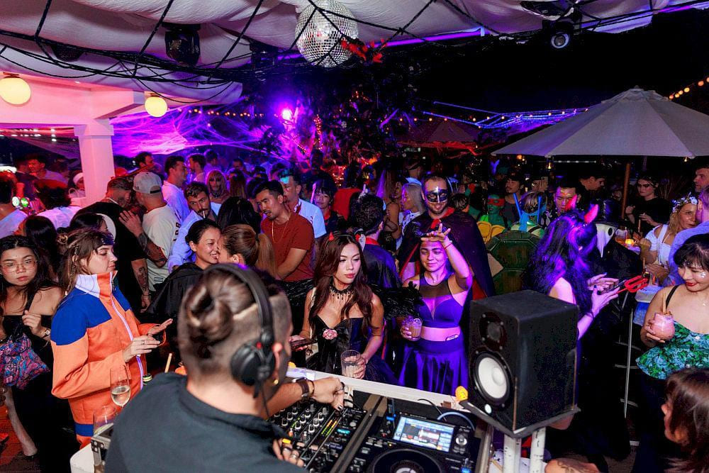 High-energy DJ sets with dancers light up the main stage, pulsing with funky and disco rhythms all night (Source: Banana Mama)